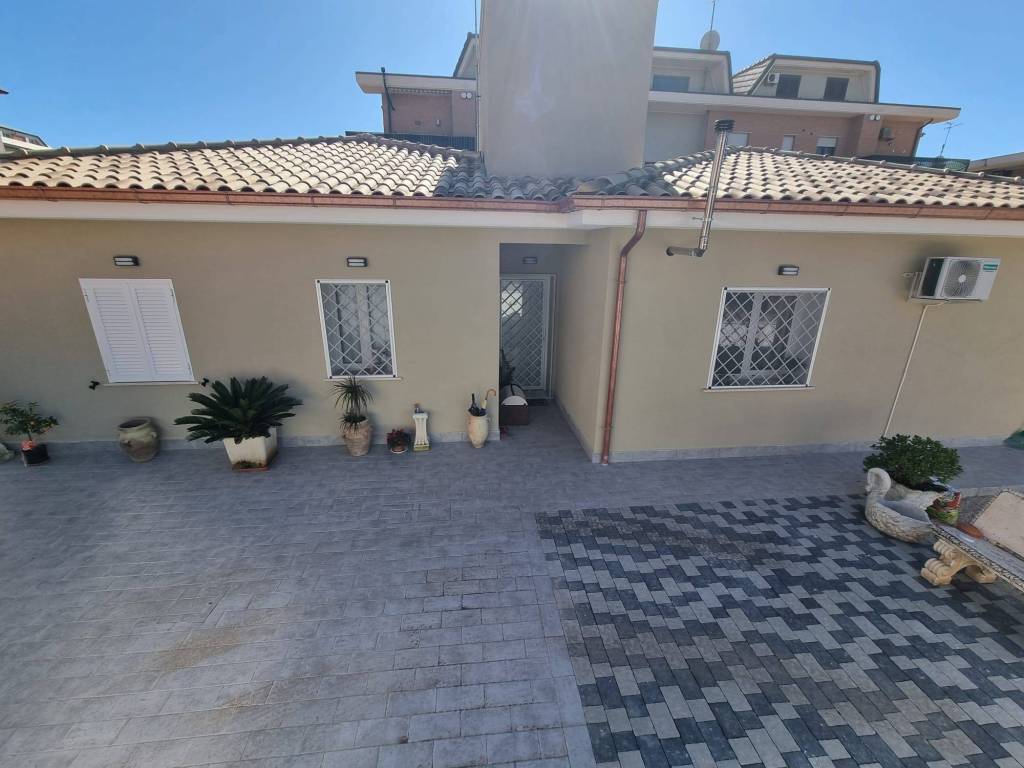 Villa a Ardea in Viale San Lorenzo - Foto 2