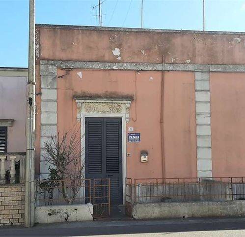 Villa a Andrano in Via Provinciale 51 - Foto 2