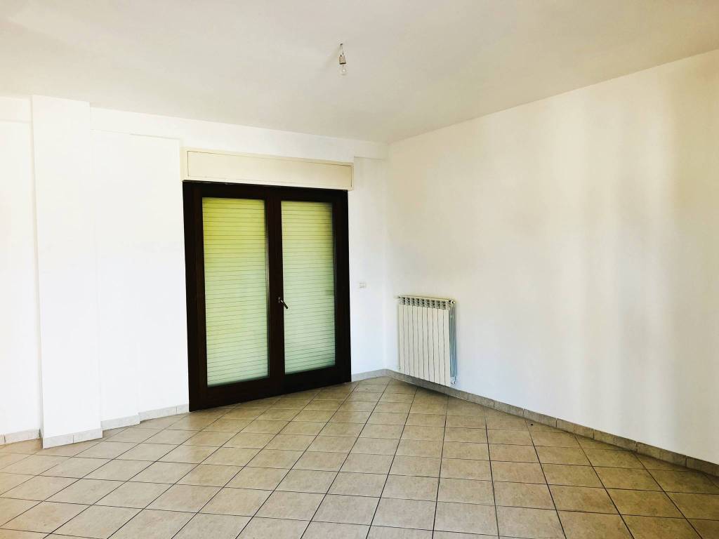 Appartamento a Ardea in Via Ticino, 53 - Foto 2