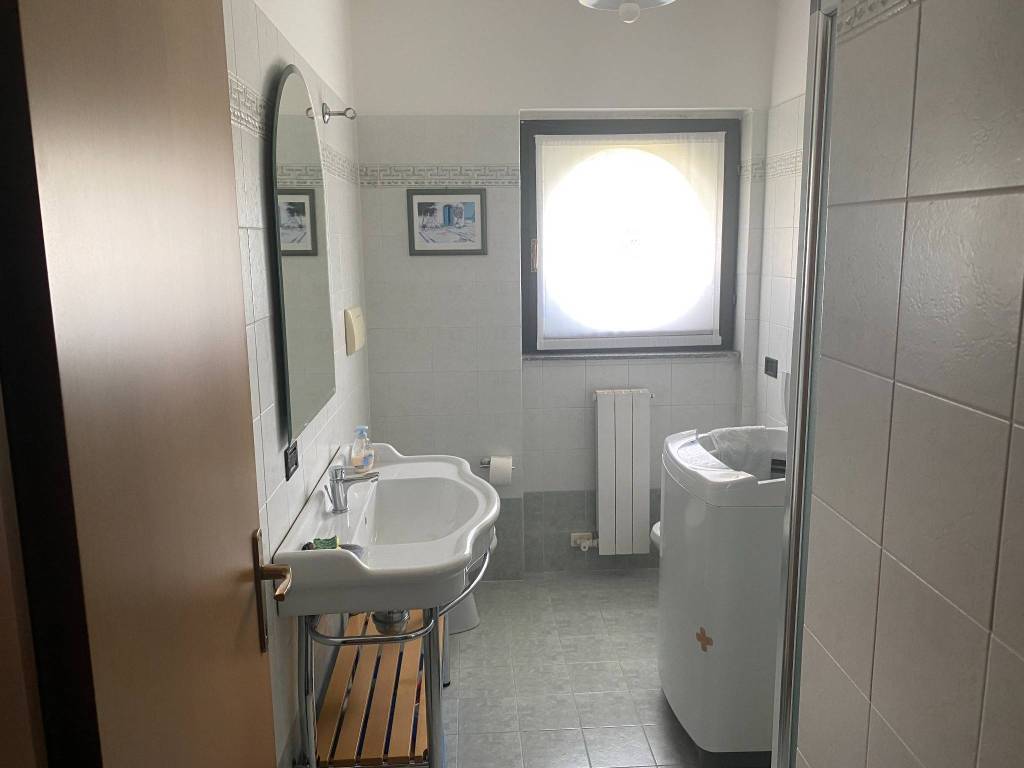 Appartamento a Erba in Via Giacomo Leopardi - Foto 4