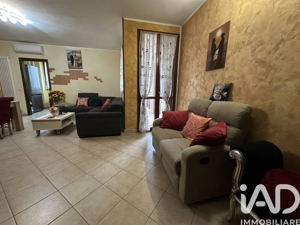 Appartamento a Rolo in Via XXV Aprile, 17 - Foto 2
