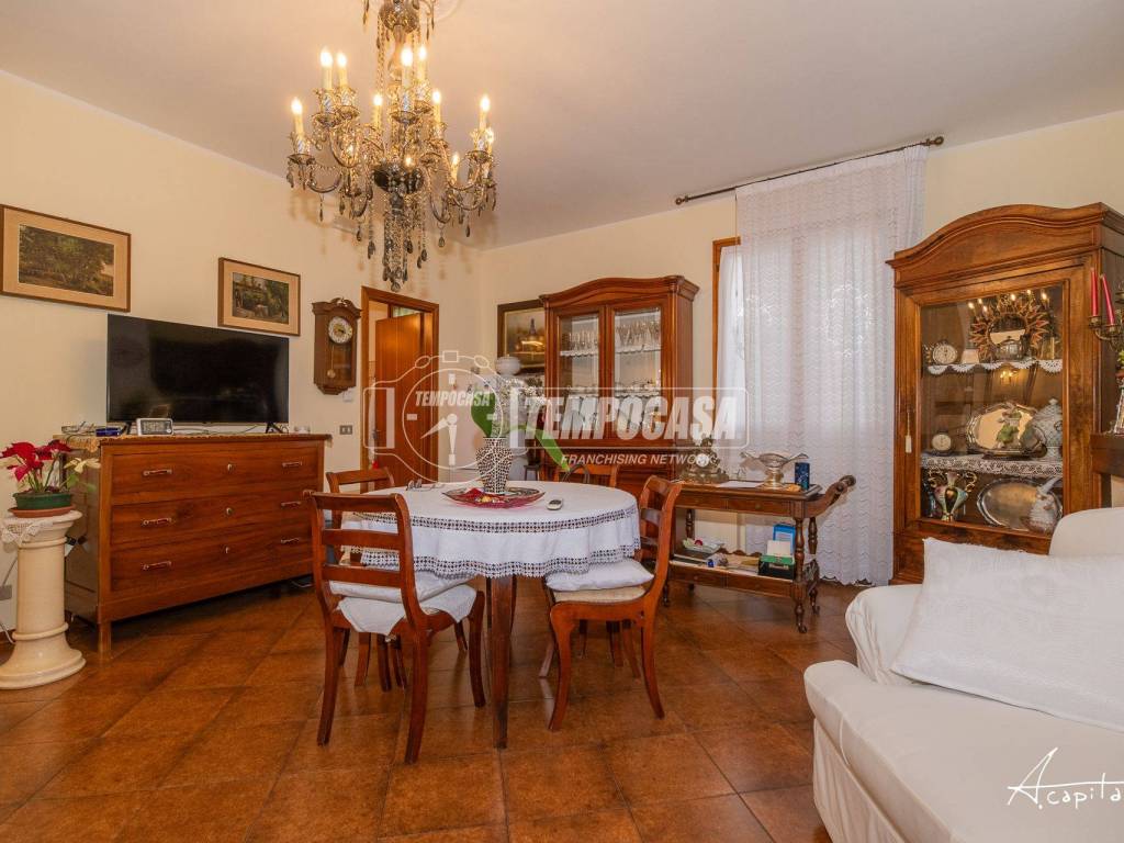 Appartamento a Quattro castella in Via Roma - Foto 2