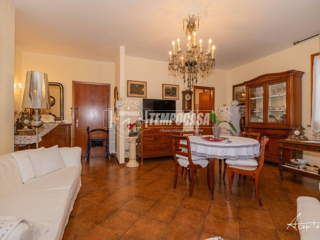 Appartamento a Quattro castella in Via Roma - Foto 3