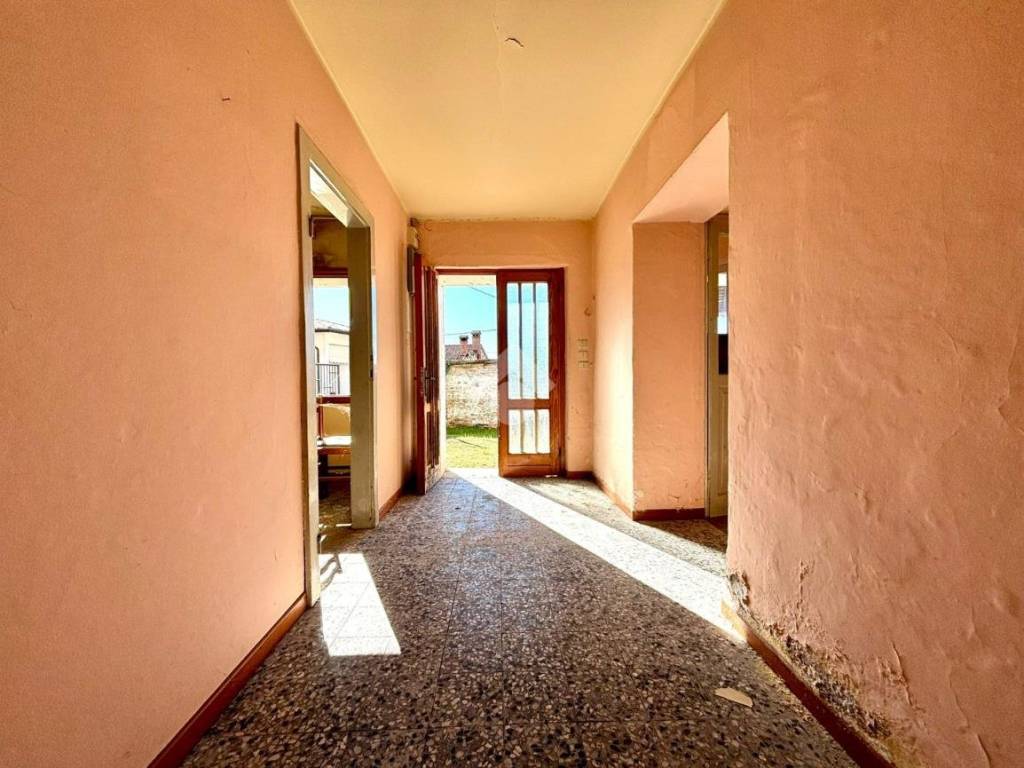 Casa indipendente a Valdobbiadene in Via Santa Lucia, 11 - Foto 2