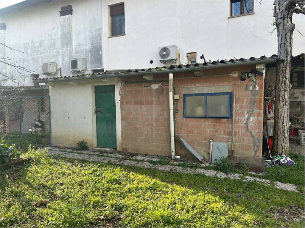 Casa indipendente a Castel san pietro terme in via Emilia Ponente, 5648 - Foto 5