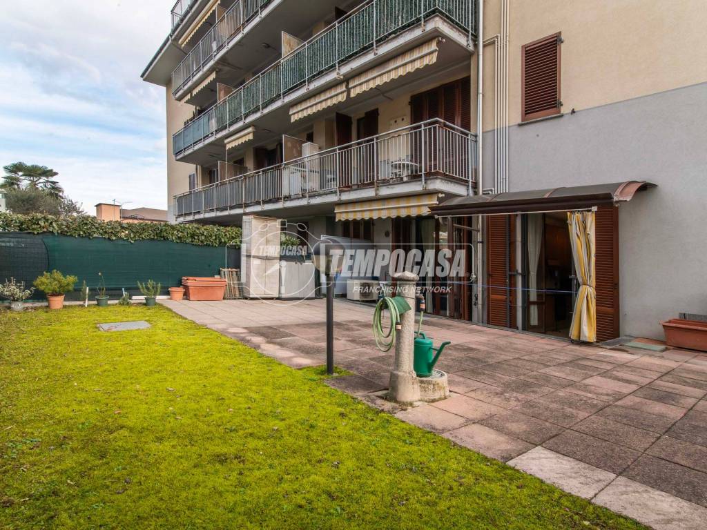 Appartamento a Limbiate in Via Corinna Bruni - Foto 2