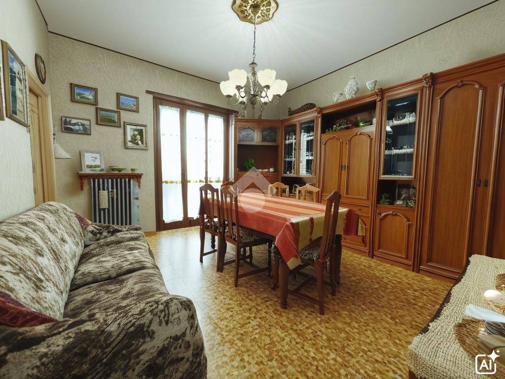 Appartamento a Carmagnola in Viale barbaroux, 50 - Foto 2
