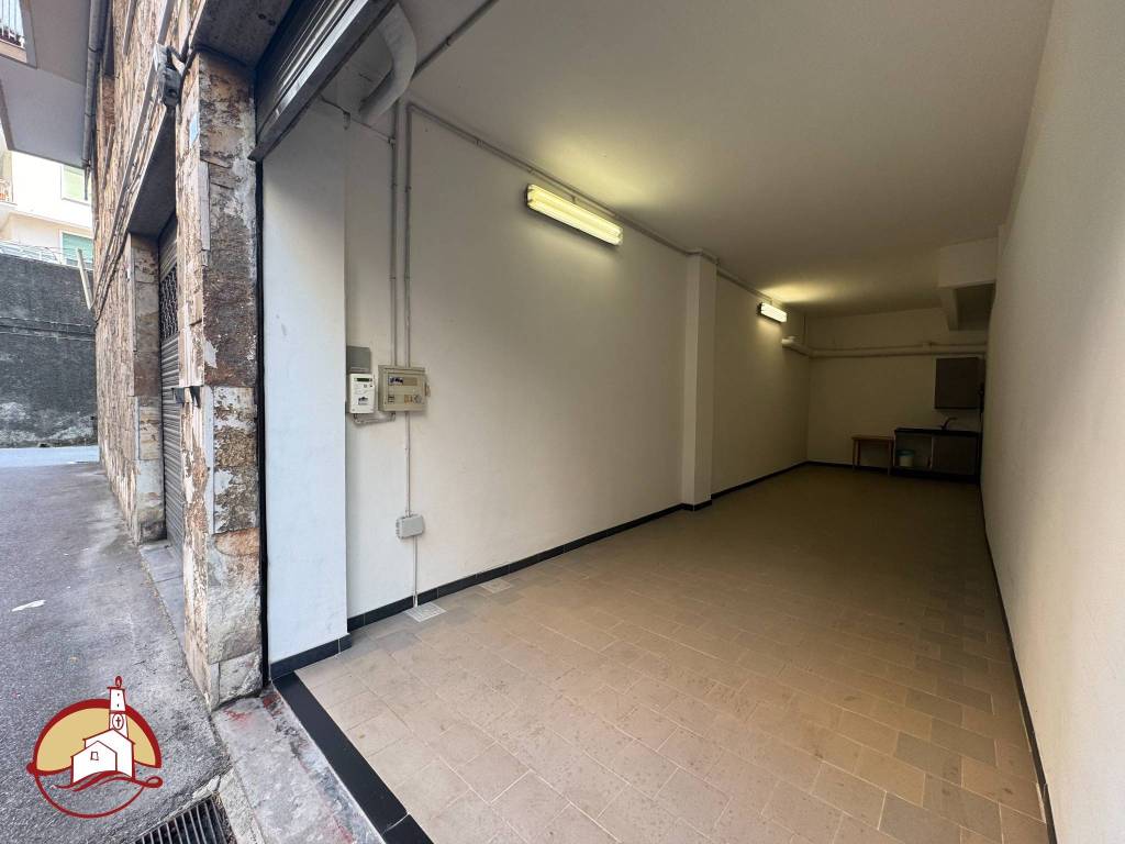 Box / garage a Genova in Via Giovanni Opisso, 142 - Foto 3