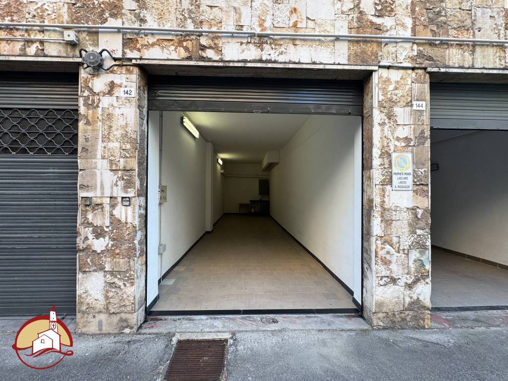 Box / garage a Genova in Via Giovanni Opisso, 142 - Foto 4