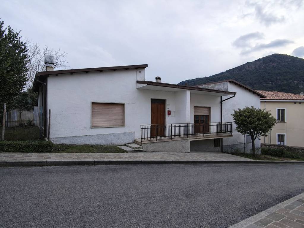 Casa indipendente a Bussi sul tirino in Via Carlo Pisacane, 28 - Foto 5