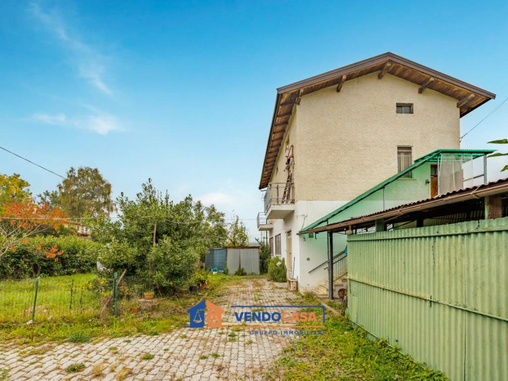 Villa a Peveragno in Via Chiusa di Pesio, 9 - Foto 4
