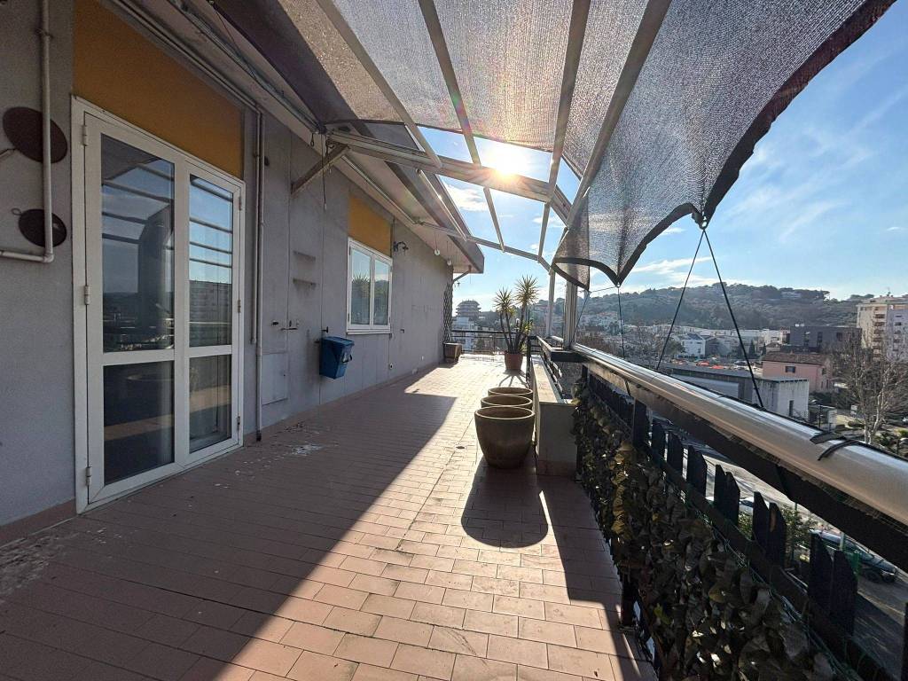 Attico / mansarda a Pescara in Viale Guglielmo Marconi, 354 - Foto 4