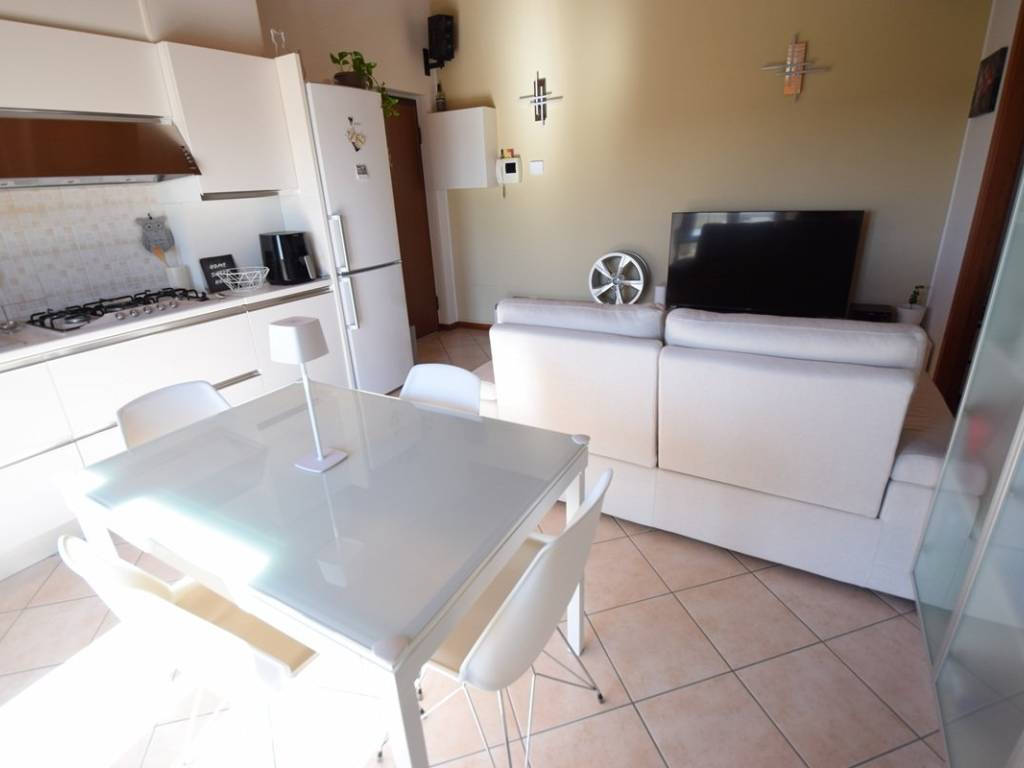 Appartamento a Roncello in Via Achille Grandi, 41 - Foto 2
