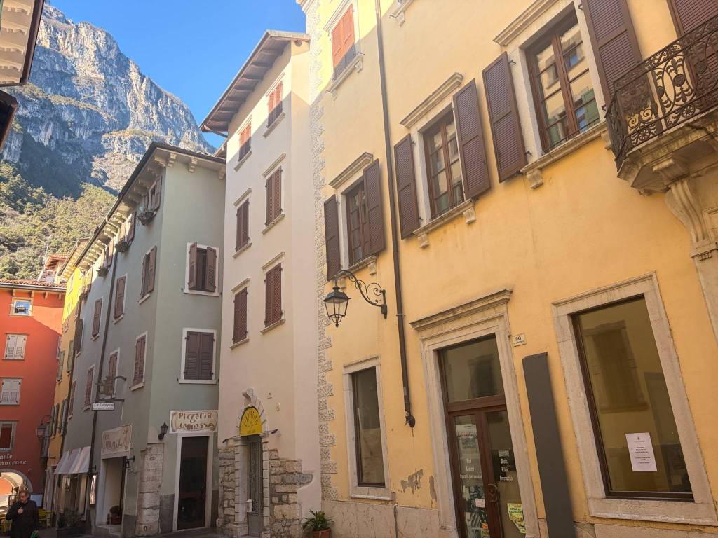 Appartamento a Riva del garda in Via Andrea Maffei, 22 - Foto 5