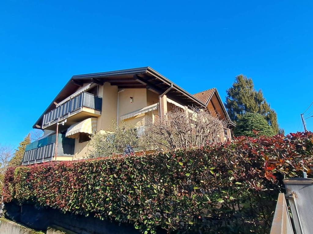 Appartamento a Besnate in Via Jerago, 9 - Foto 2