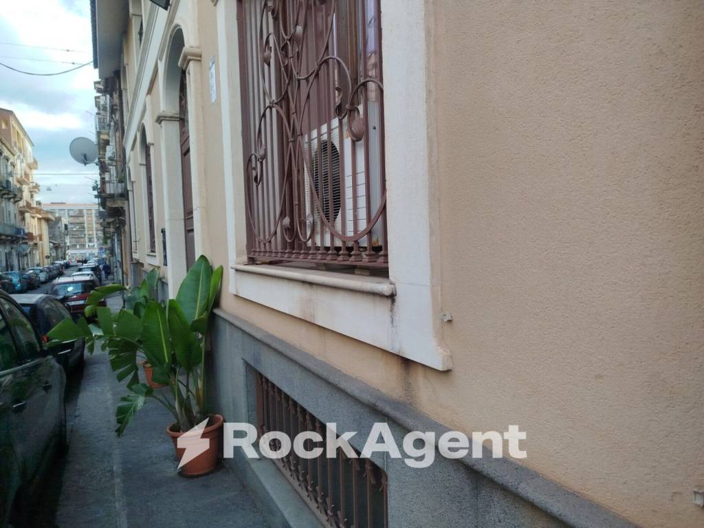 Appartamento a Catania in Via Celeste, 131 - Foto 3