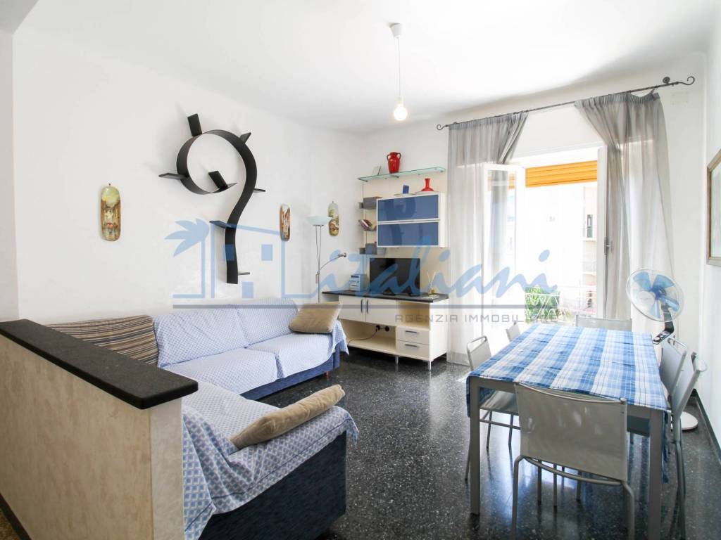 Appartamento a Varazze in Via Villa Grande - Foto 3