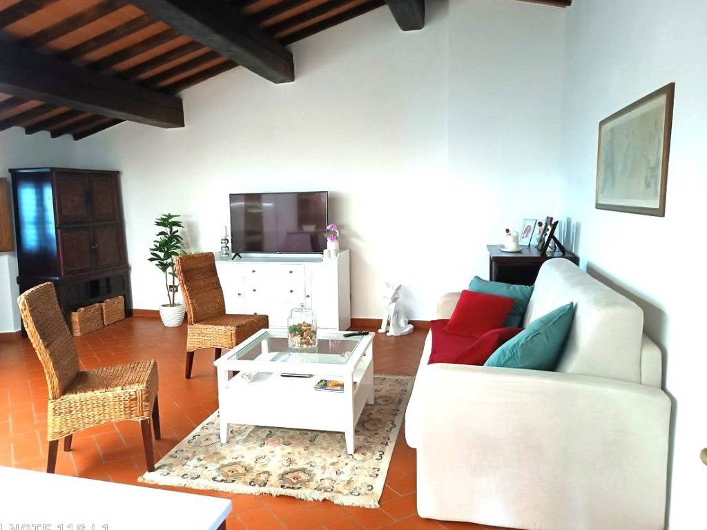 Casa indipendente a Carmignano in Piazza Vittorio Emanuele II - Foto 2