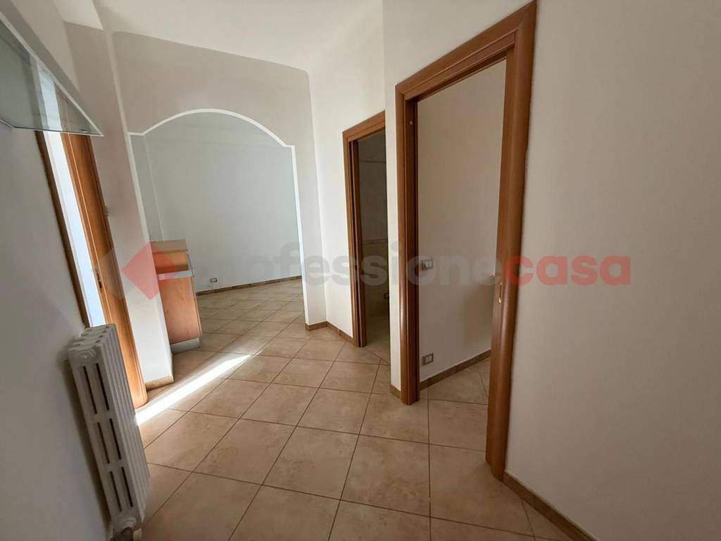 Appartamento a Taranto in via la spezia, 8 - Foto 2