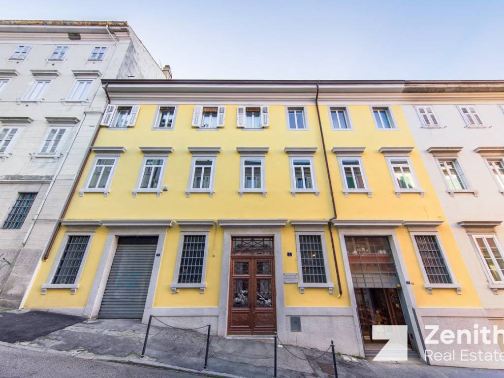 Appartamento a Trieste in Via Domenico Corti, 1 - Foto 2