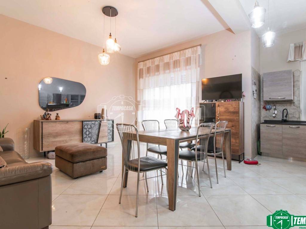 Appartamento a Canegrate in Via Cervino 14 - Foto 2