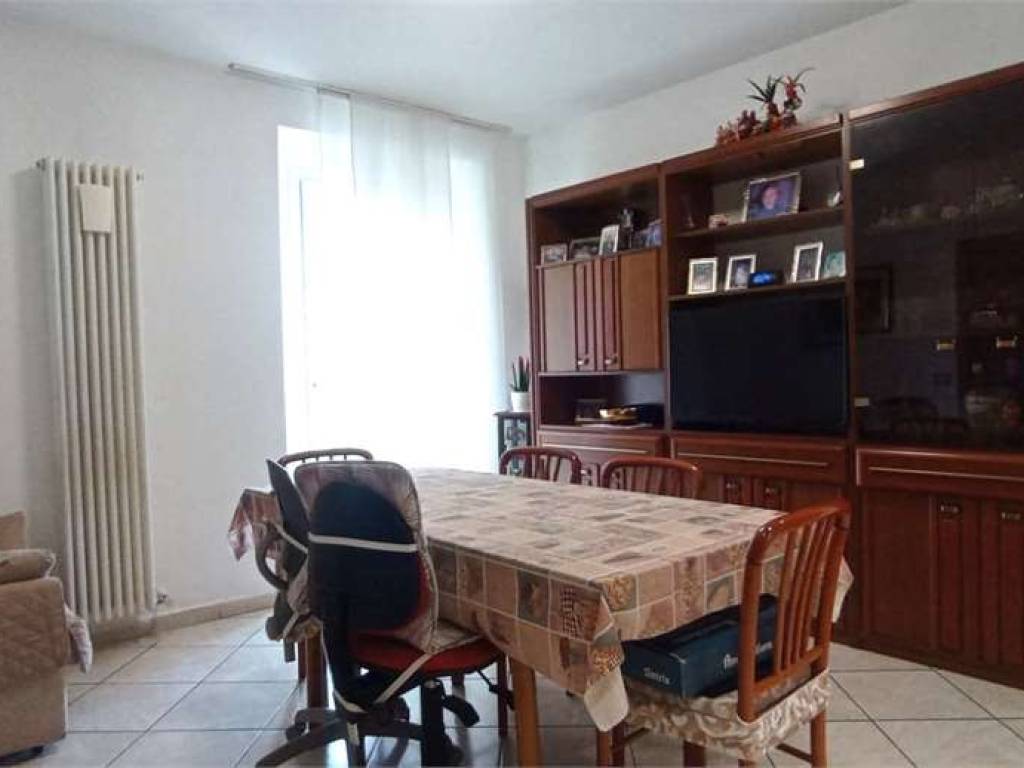 Appartamento a Lecco in Corso Promessi Sposi - Foto 3