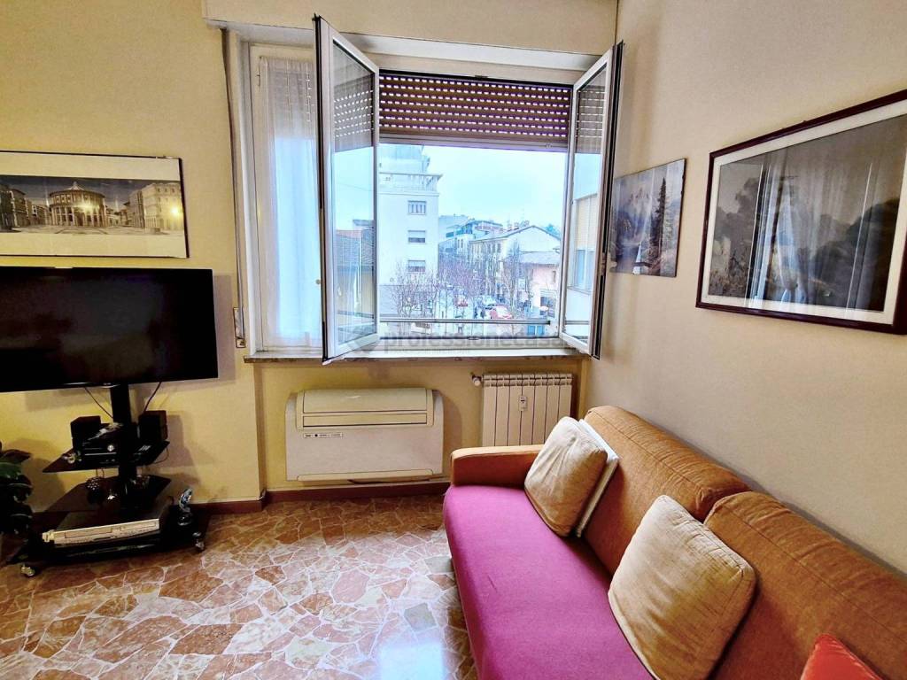 Appartamento a Desio in Via Achille Grandi, 3 - Foto 4