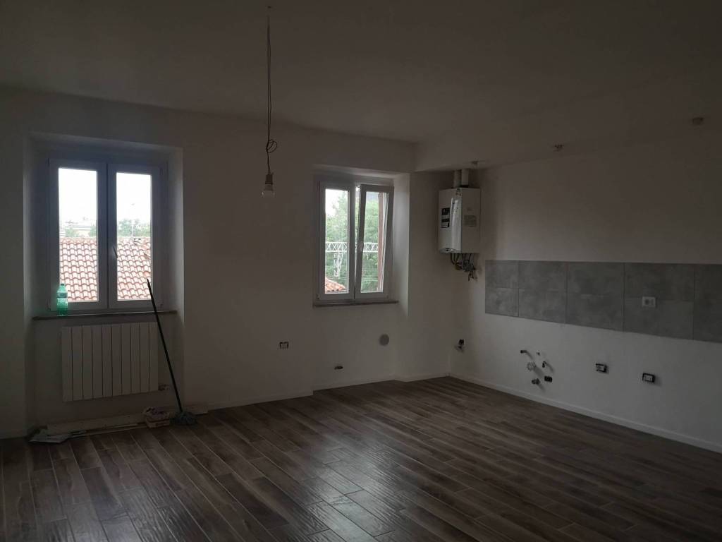 Appartamento a Legnano in via Volturno, 39 - Foto 2