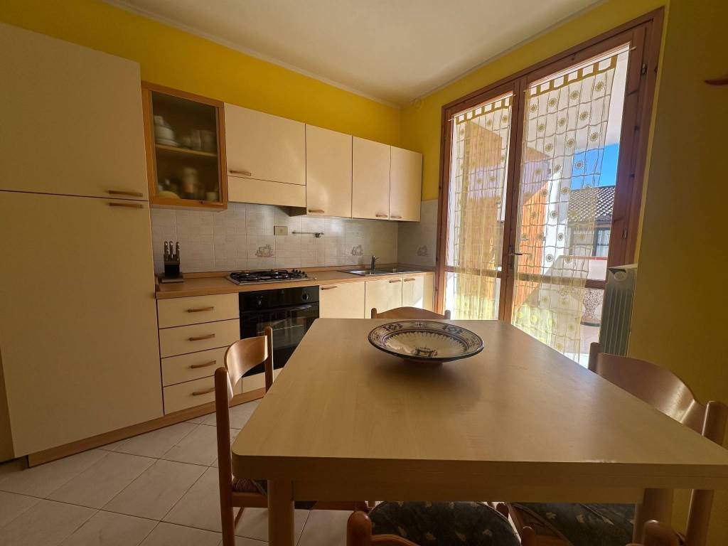 Appartamento a Comacchio in Viale Giacomo Leopardi, 7 - Foto 5