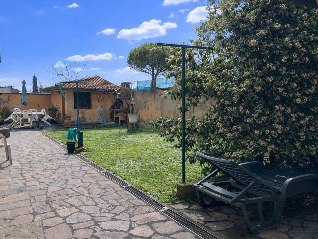 Villa a Empoli in Via Leopoldo Giuntini, 3 - Foto 3