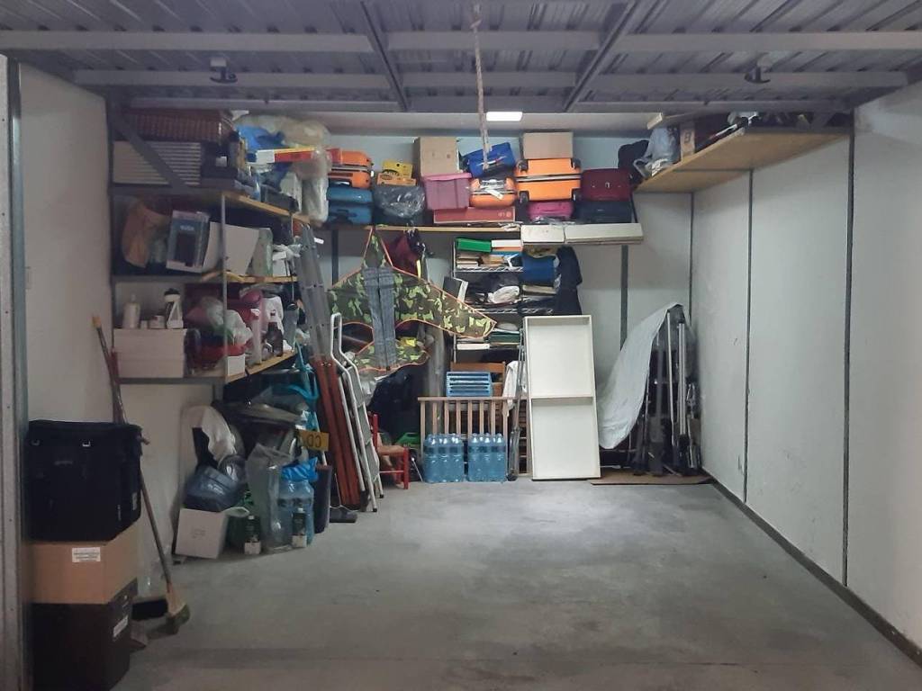 Box / garage a Formia in Via Cristoforo Colombo, 10 - Foto 4
