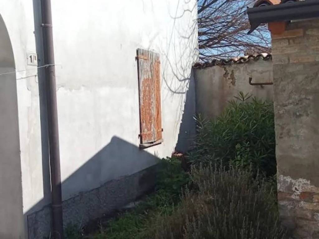Appartamento a Calvatone in Vicolo Riviera D'Oglio, 1 - Foto 2