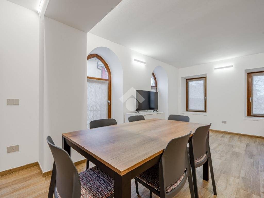 Appartamento a Bosco chiesanuova in Piazzetta Vittorio Veneto - Foto 2