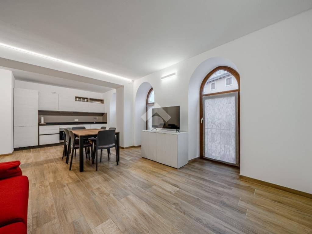 Appartamento a Bosco chiesanuova in Piazzetta Vittorio Veneto - Foto 5