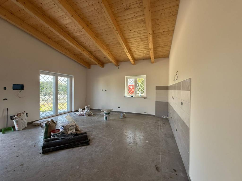 Villa a Aprilia in Via Cavone - Foto 3