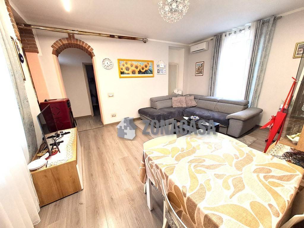 Appartamento a Besozzo in Via Cesare Battisti, 46 - Foto 4