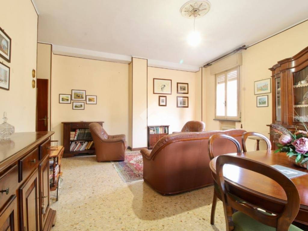 Appartamento a Reggio emilia in Via Marco Emilio Lepido, 2 - Foto 4