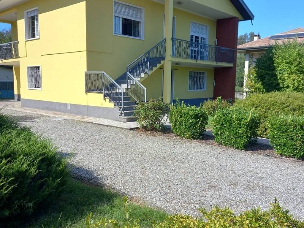 Villa a Vergiate - Foto 2