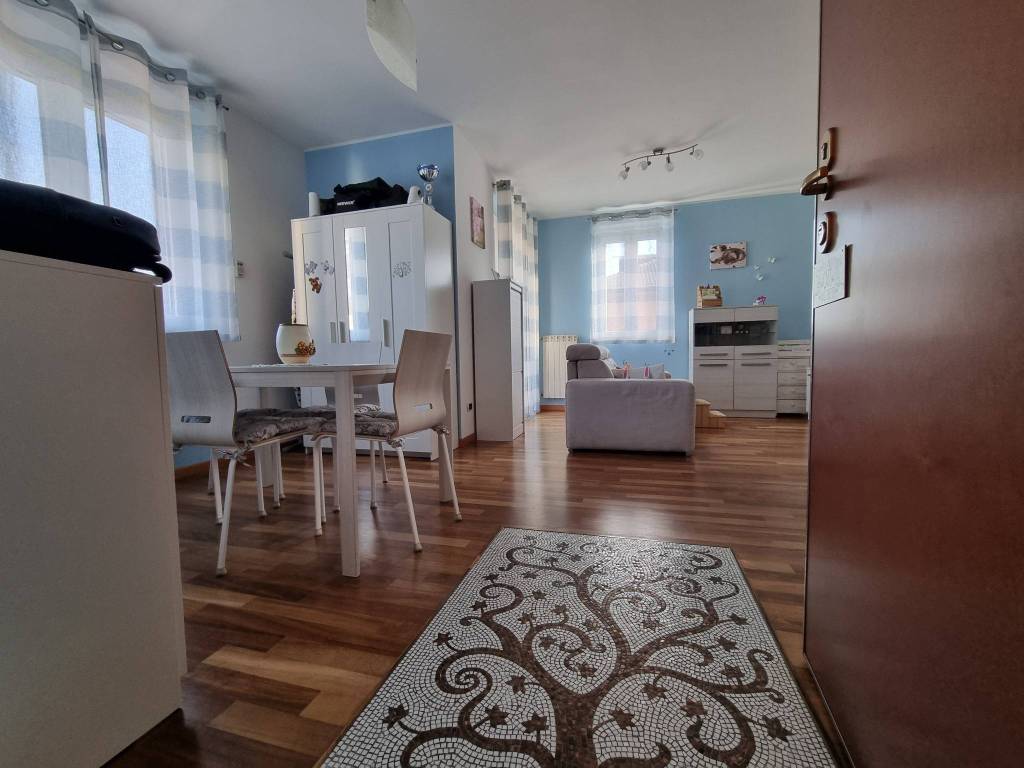 Appartamento a Busto arsizio in Via Vizzola Ticino, 11 - Foto 4