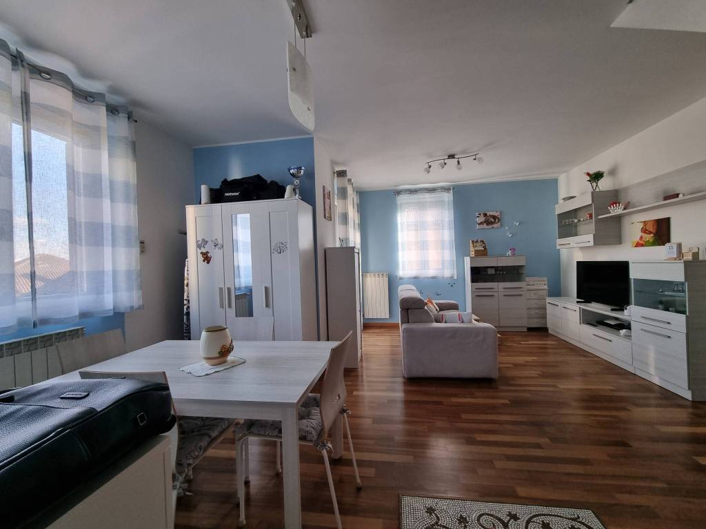 Appartamento a Busto arsizio in Via Vizzola Ticino, 11 - Foto 5