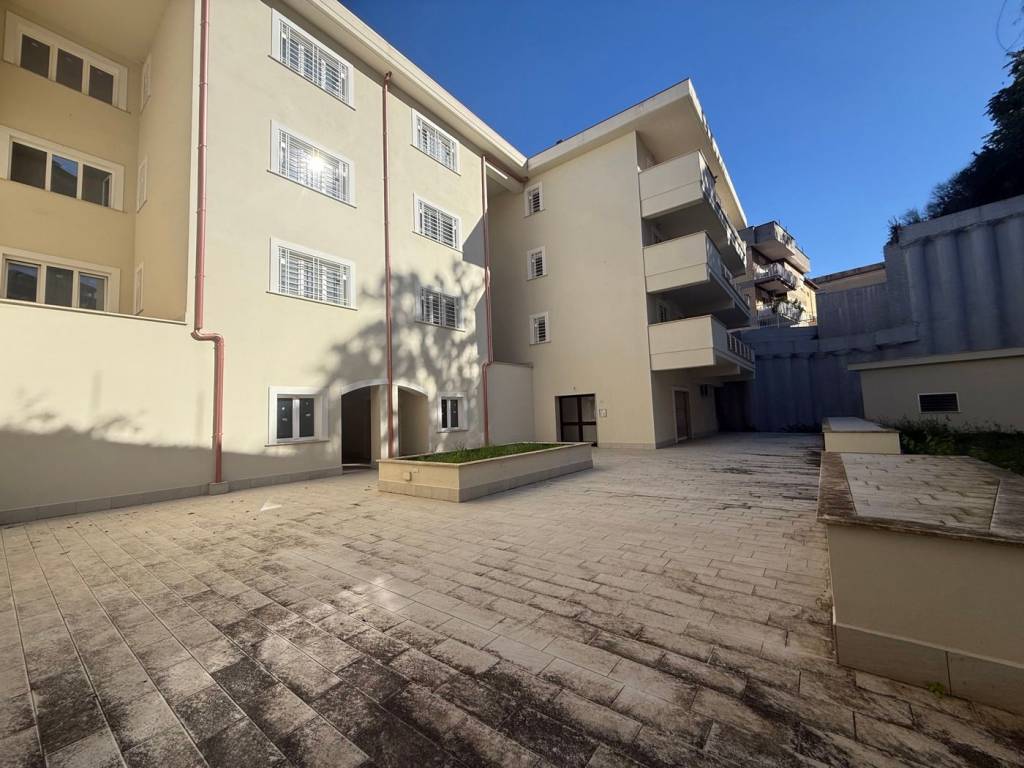 Appartamento a Velletri in Via Ponente , 13 - Foto 2