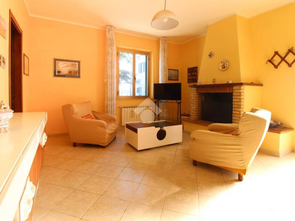 Casa indipendente a Roseto degli abruzzi in Via Quinto Ercole - Foto 5