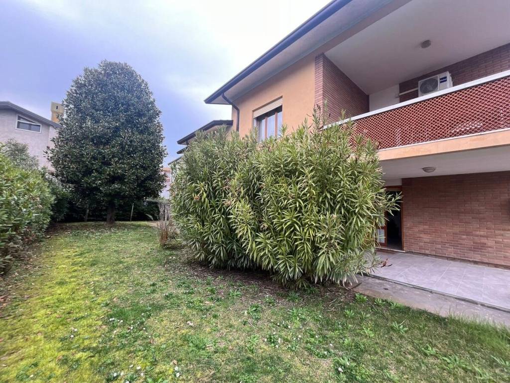 Villa a Porto viro in Via Nello Fregnan, 14 - Foto 4