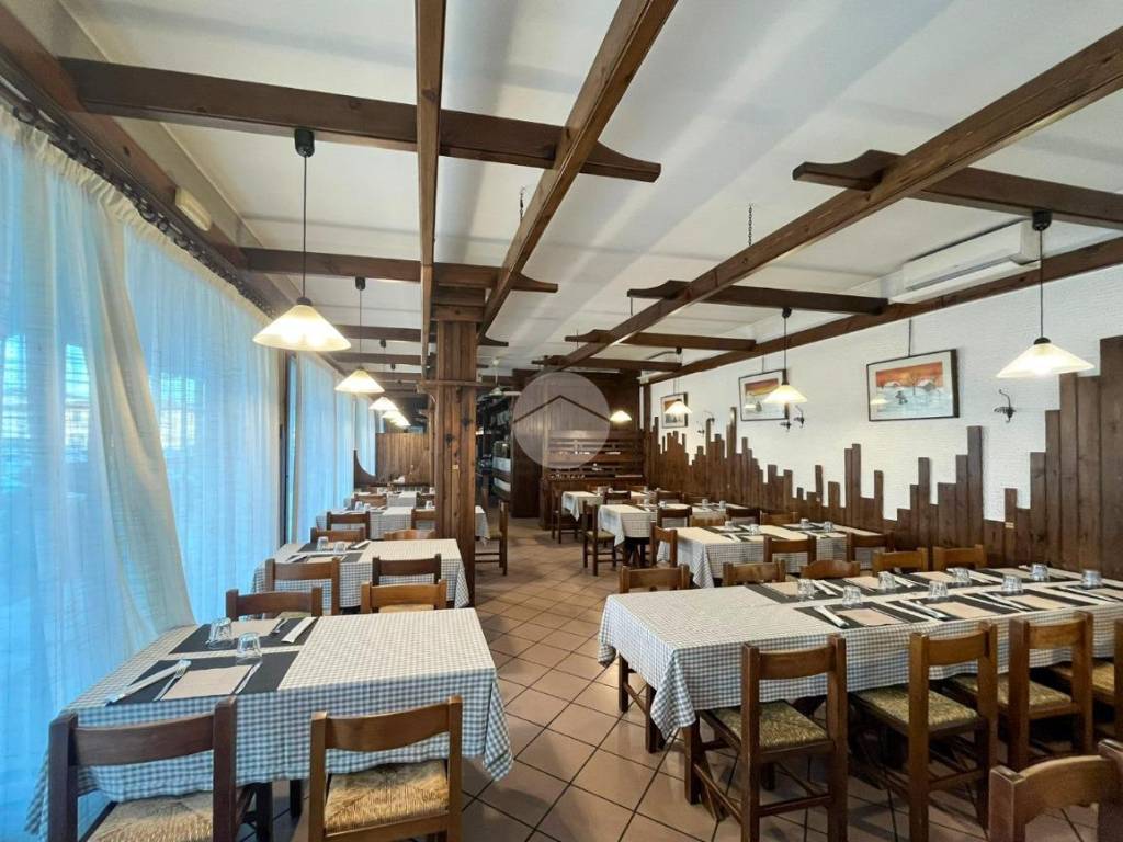 Immobile a Castel goffredo in Piazza Martiri della Liberazione - Foto 2