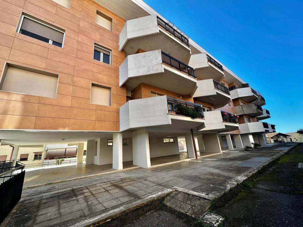Attico / mansarda a Ronciglione in Piazza Giovanni Falcone - Foto 2