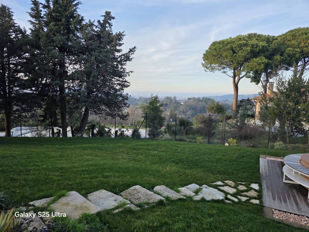 Rustico / casale a Pesaro in Strada dell'Angelo Custode - Foto 2