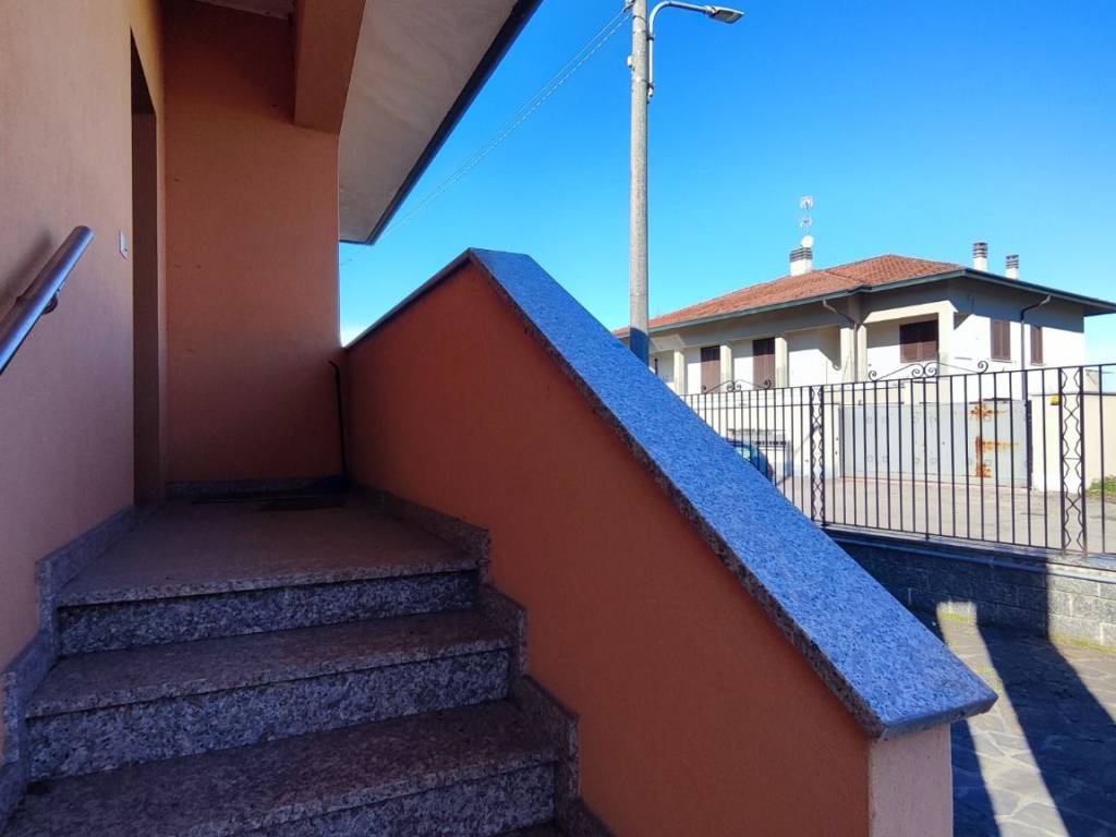Villa a Nerviano in Via Adamello, 5 - Foto 4