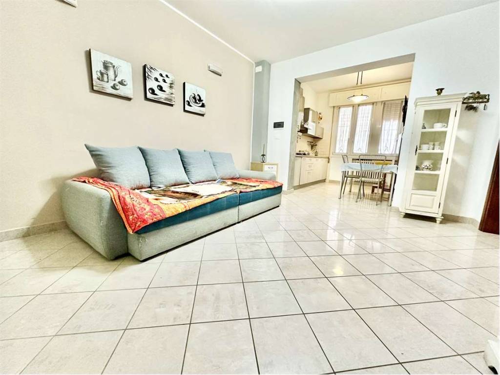 Appartamento a Imola in Imola Centro Giardino Privato e Taverna - Foto 4