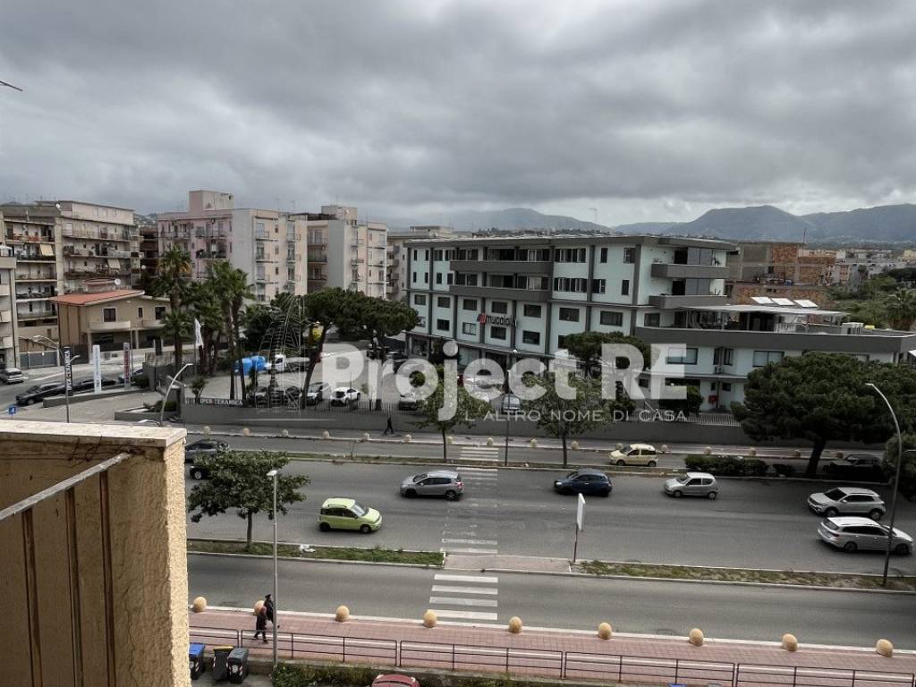 Appartamento a Reggio calabria in Viale Calabria - Foto 2