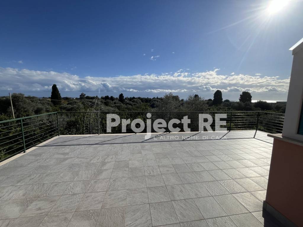 Villa a Roccella ionica in Strada Statale 106 km 111 Roccella Jonica - Foto 4